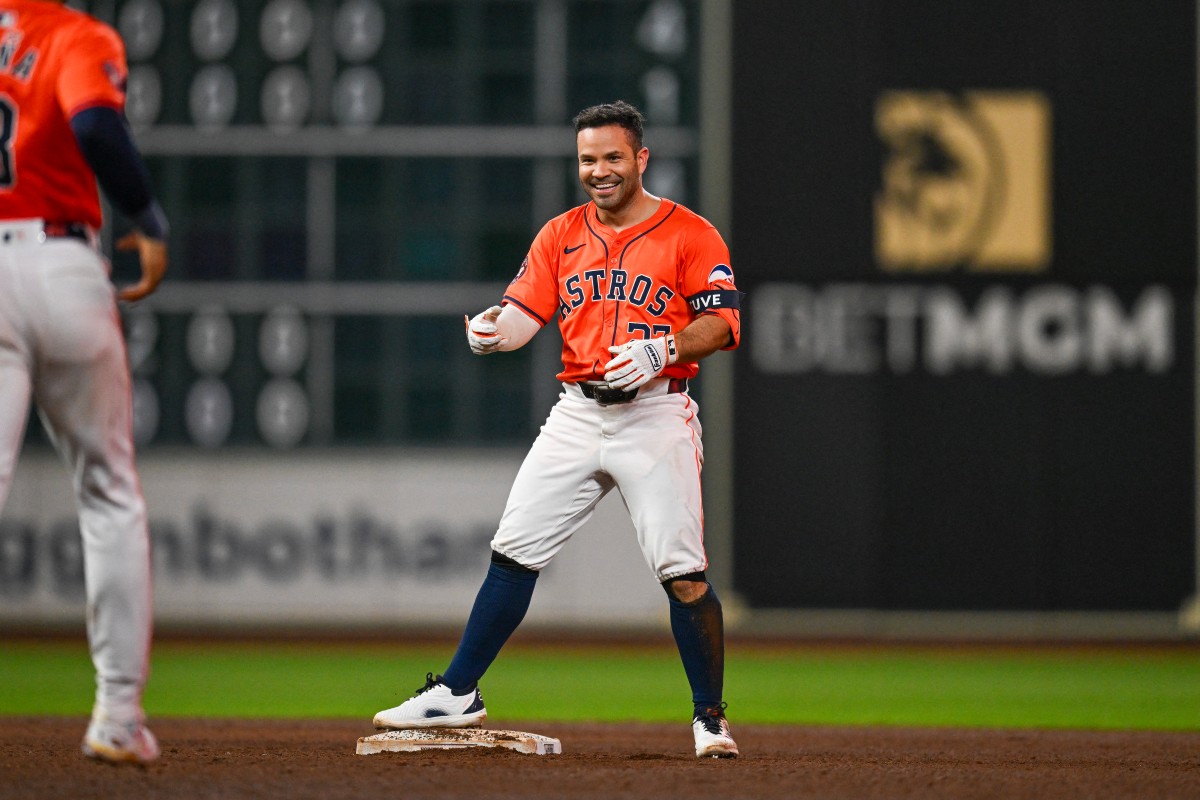 José Altuve rompió otra marca y entró al club venezolano de los 700 extrabases en Grandes Ligas (VIDEO)