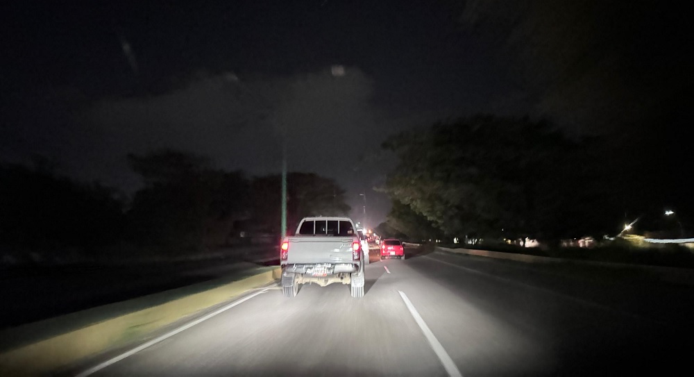 Como una «boca de lobo» luce la avenida Los Aviadores en Aragua