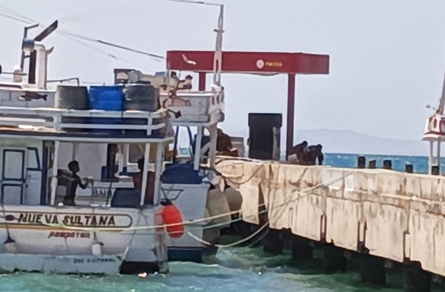 Pescadores de altura margariteños denuncian «cobro de vacuna» para poder faenar en aguas internacionales