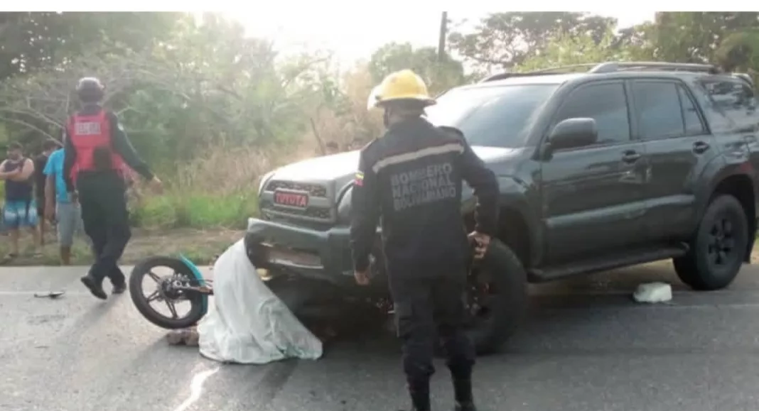 Aparatoso accidente cobró la vida de un motorizado en Tinaquillo