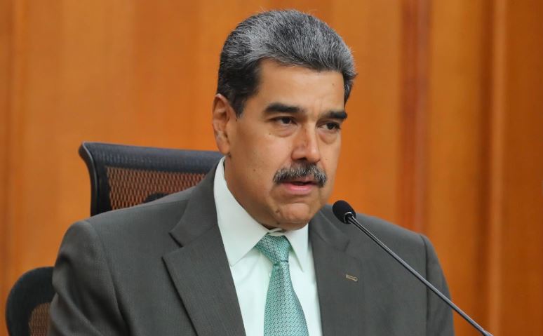 Nicolás Maduro acusó sin pruebas a María Corina Machado de manipular el “dólar criminal”