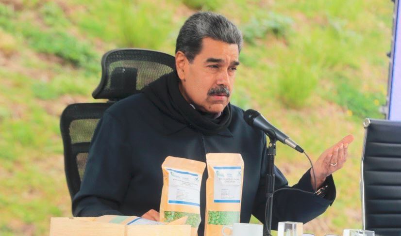 Maduro elogió al papa Francisco por rechazar sanciones sin recordar sus críticas al régimen chavista