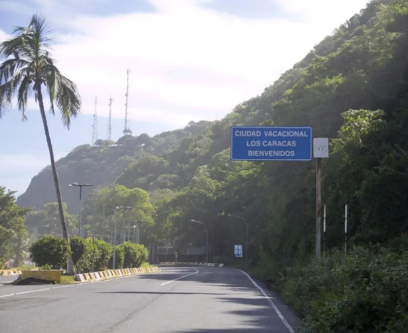 Accidente en carretera Chuspa-Los Caracas dejó cuatro heridos