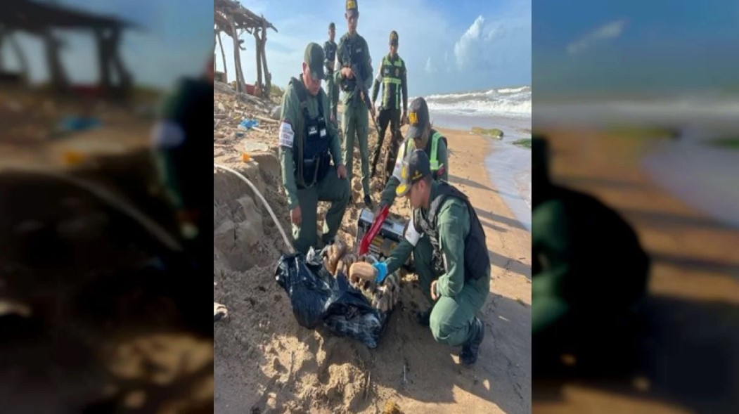 GNB incautó más de 100 kilos de drogas abandonadas en la orilla de una playa en Falcón (VIDEO)