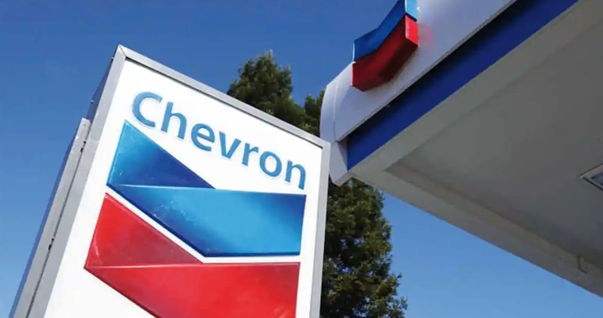 Negociaciones Trump-Chevron ponen en riesgo operaciones de la petrolera en Venezuela