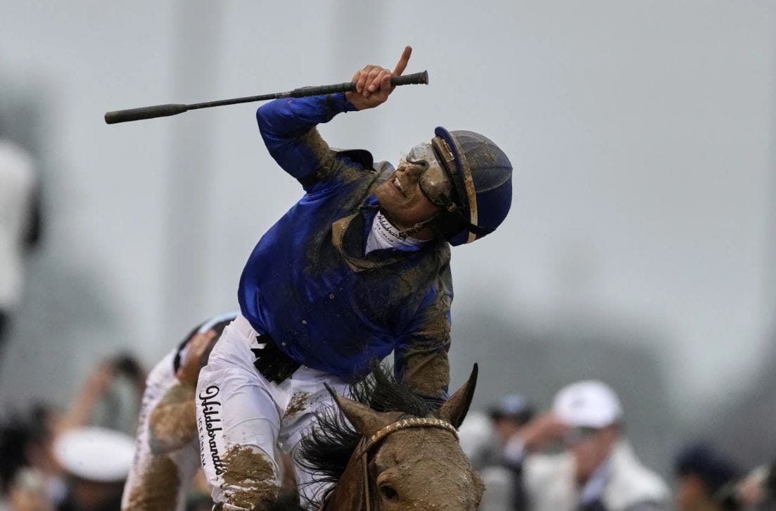 ¡Orgullo nacional! Venezolano Junior Alvarado conquistó el Derby de Kentucky con el caballo Sovereignty