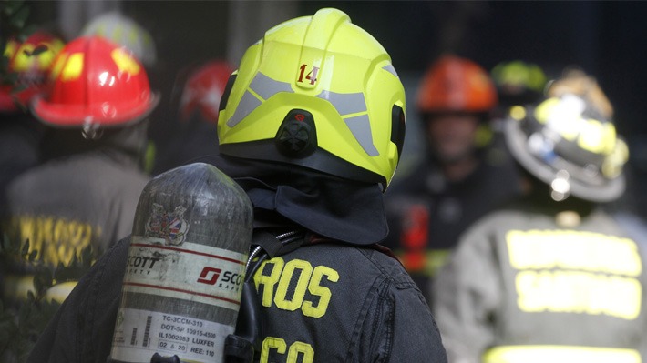 Un hombre apasionado de los bomberos incendió dos veces su casa para verlos en acción